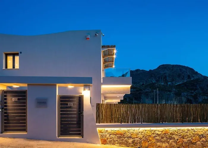 Villa Daphne-Naiades/ 2 Bedrooms,Luxury,Beachfront